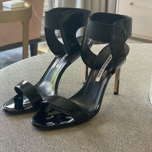 Black Patent Manolo Blanhik 4” Stiletto Heels